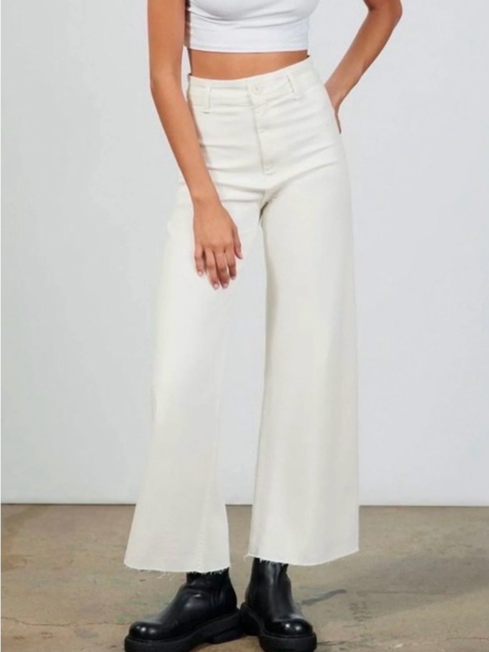Zara Cream Wide-Leg High-Rise Jeans